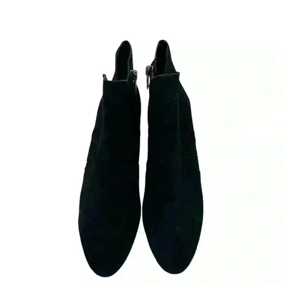 Vince Camuto Rotiena Suede Ankle Boots Size 9 - Picture 2 of 5